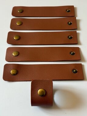 Set of 6 Cognac PU Leather Napkin Rings VEGAN Brown Tan Rustic Store Flat NEW